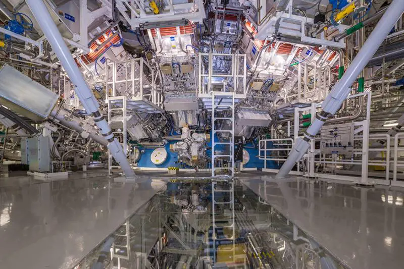 Fusione nucleare: arriva l'energia pulita e illimitata (ma solo tra decenni)
