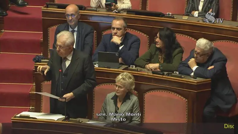 "Ineccepibile in Europa". Anche Monti elogia il governo Meloni