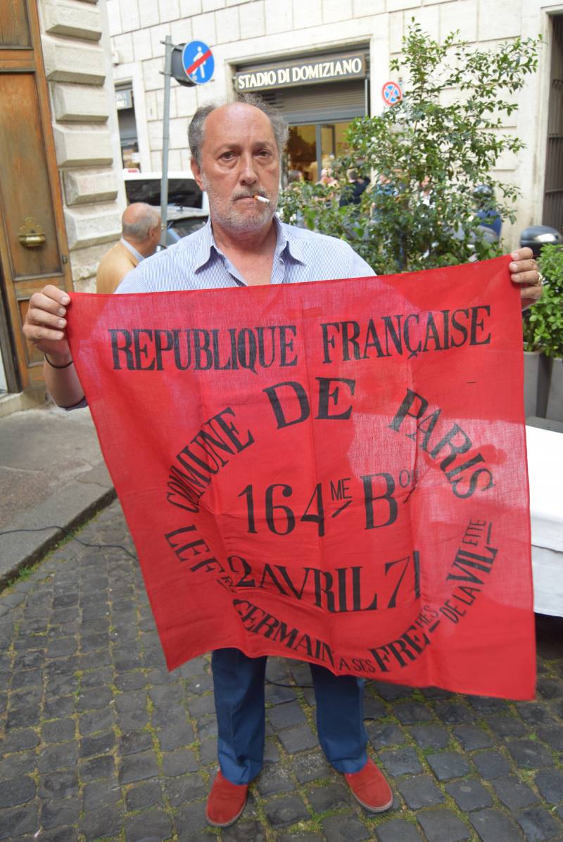 Fulvio Abbate ha giocato la carta del fascismo contro Meloni. Ma gli ha detto male