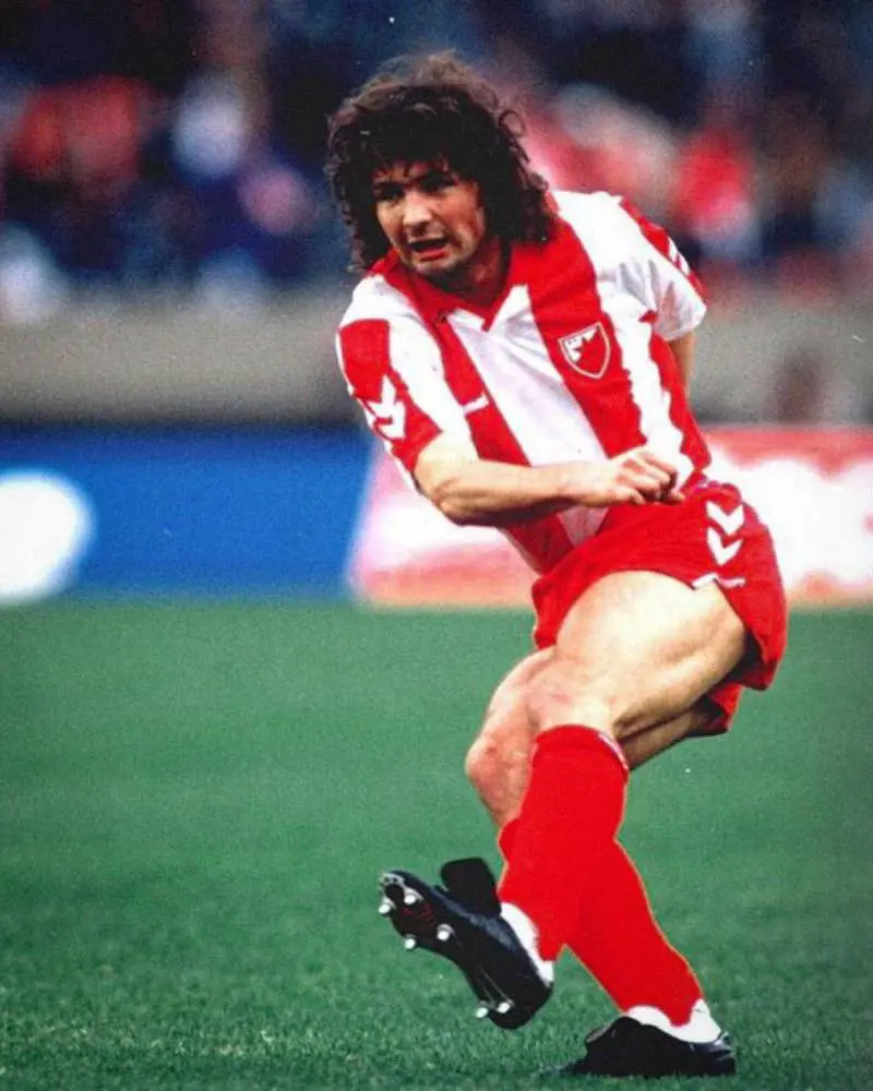 Mihajlovic nel 1991, ai tempi della Stella Rossa Belgrado (Twitter)