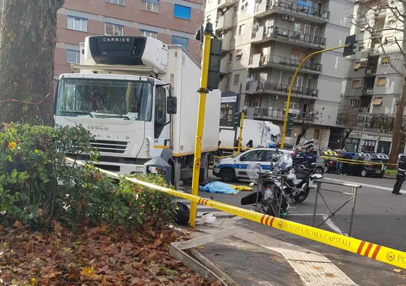 Ancora sangue in strada. Dennis e Riccardo morti in sella a uno scooter