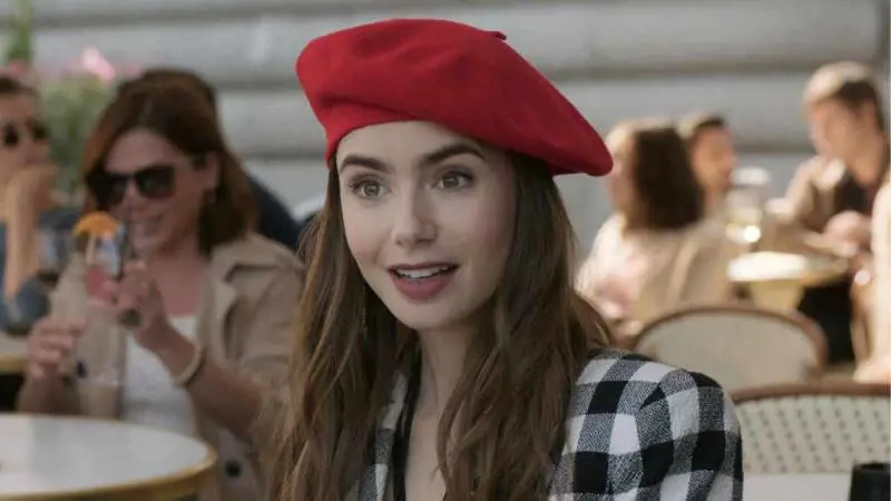 "Emily in Paris": l'influencer americana torna su Netflix