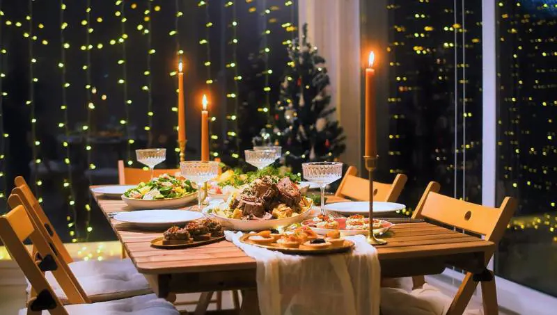 Cucina di Natale, regione per regione: dal baccalà pastellato ai bigoli in salsa