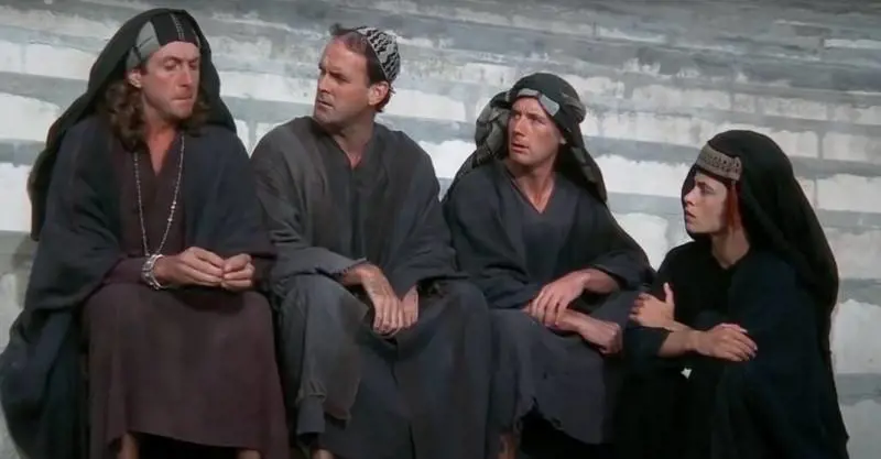 Cleese dei Monty Python: "L'ideologia woke distrugge la creatività"