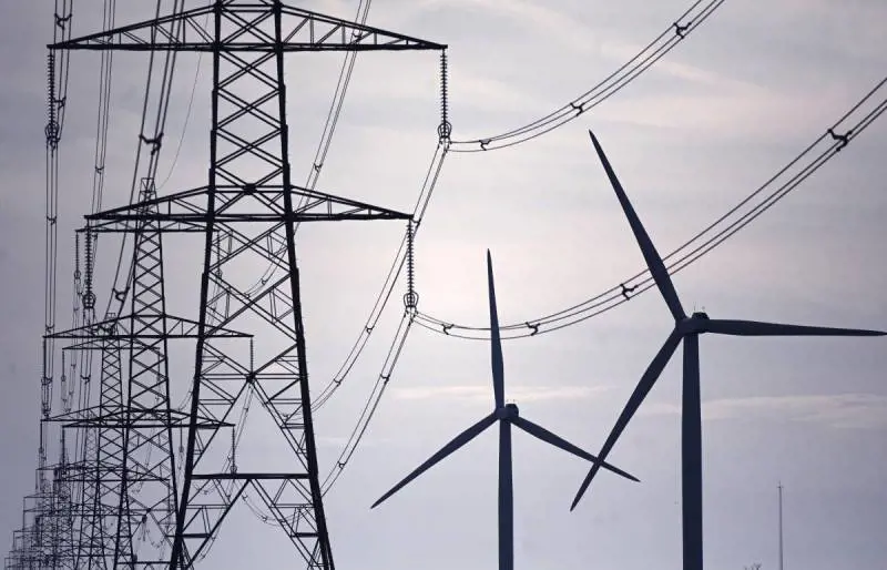 Chiama Enel 333 volte per guasti inesistenti: condannata