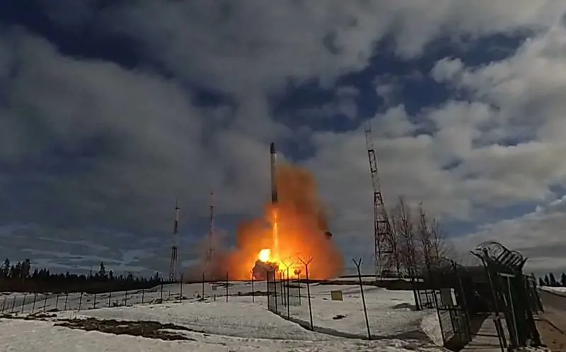 "Testato missile Sarmat": la sfida di Putin mentre Biden era a Kiev