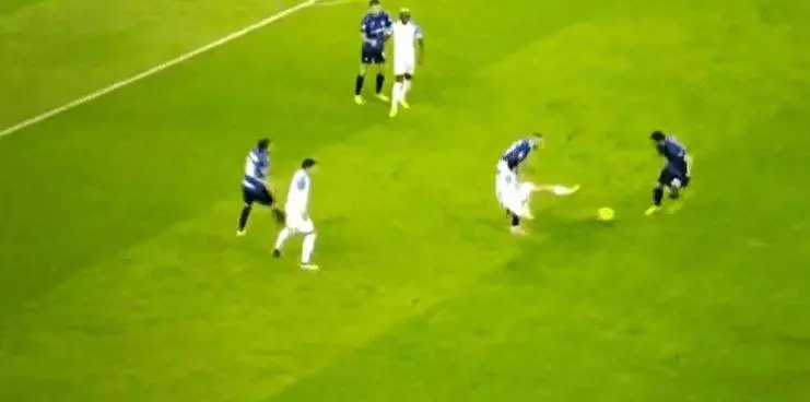 "Lo hanno maltrattato". È bufera sull'arbitro: ira del Napoli
