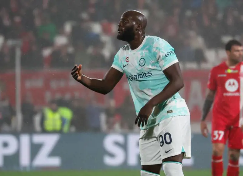 "Si è mosso più di Lukaku". L'ira dei tifosi dell'Inter su Big Rom