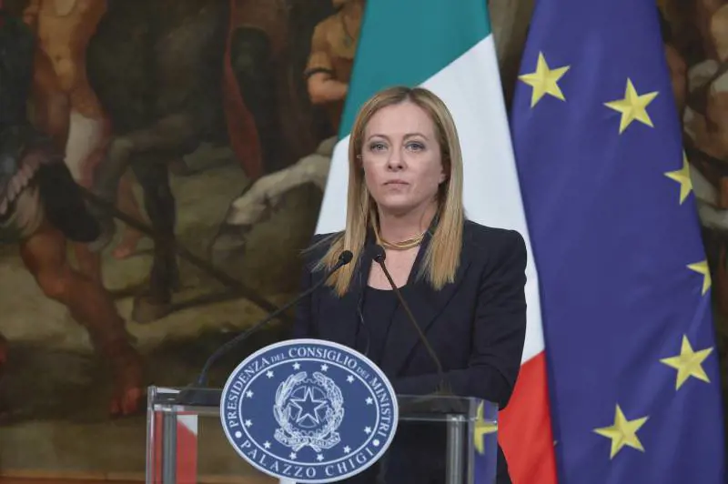 "Auspichiamo correttivi". Meloni incontra i vertici del Mes