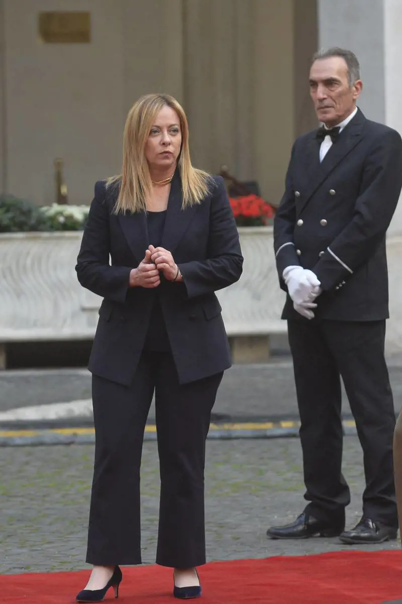 “Niente patti con i violenti”. Chiusura del governo su Cospito