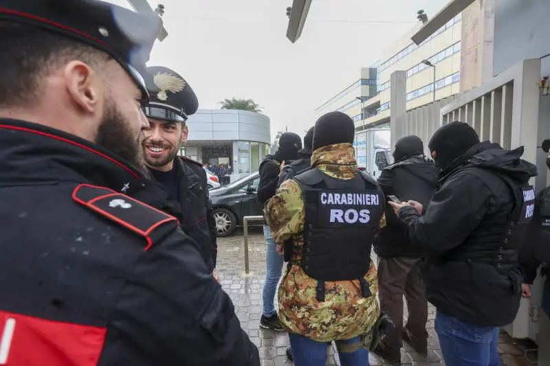 Niente fango complottista su chi indaga
