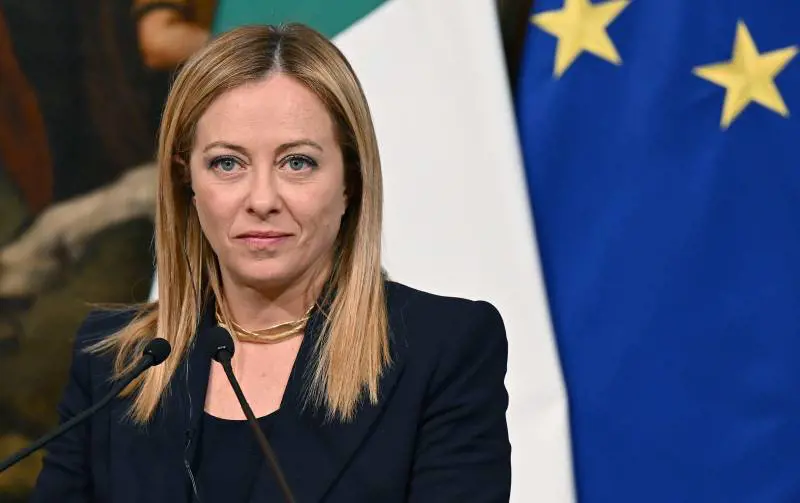 "Una grande vittoria dello Stato". E Meloni vola a Palermo