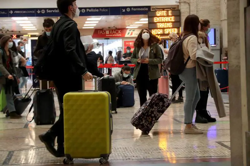 Blitz alla Stazione 21 denunce, 1 promessa. "Interverremo ancora"