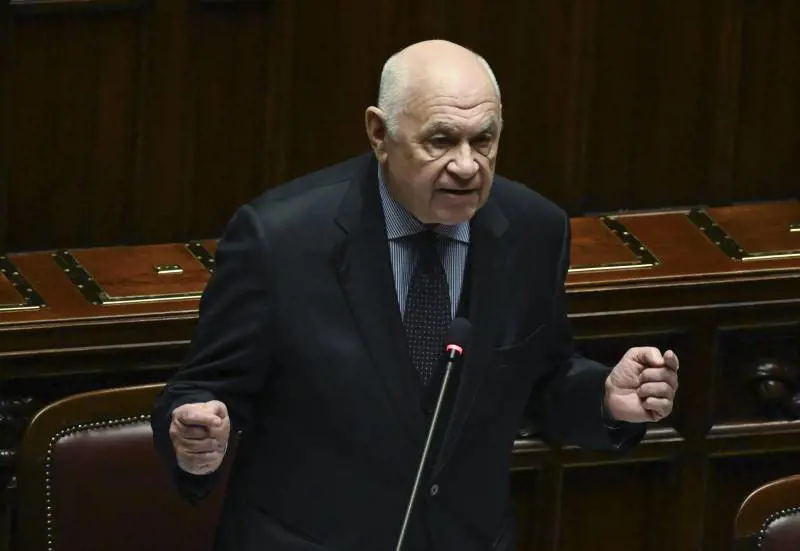 Il monito di Nordio: “Parlamento non deve essere supino a pm”