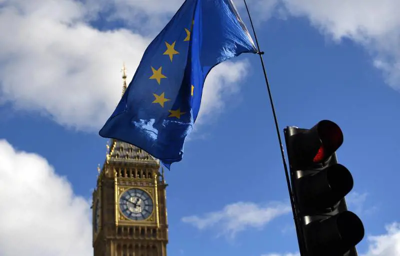 Il Regno Unito chiude i confini dopo la Brexit: visto a pagamento per tutti