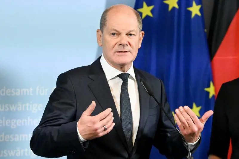 Mosca minaccia l'Occidente. Scholz fa partire i Patriot ma sui tank ora può cadere