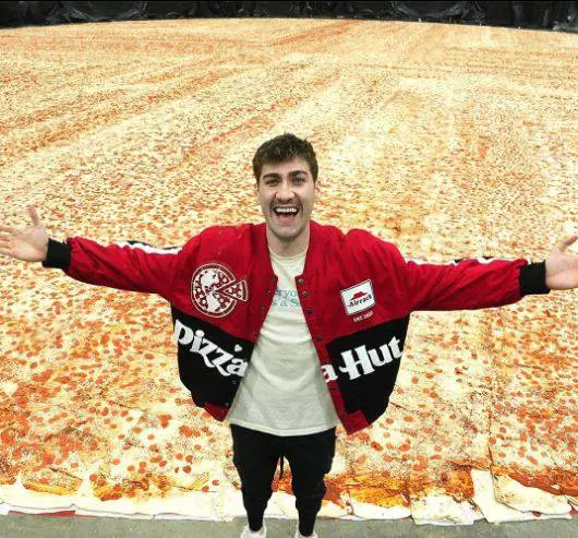 Pizza da Guinness negli Usa, quasi 1.300 metri quadrati