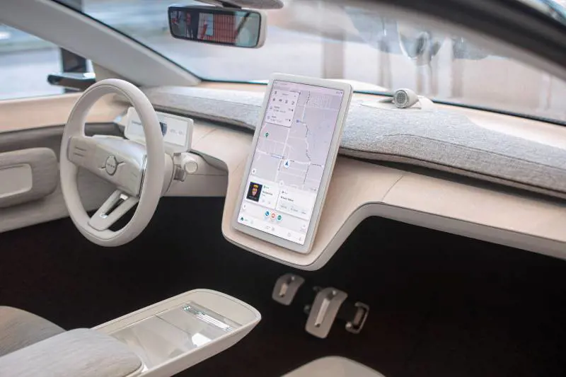 Concept Recharge, come Volvo vuole eliminare gli incidenti (e di chi sarà la responsabilità)