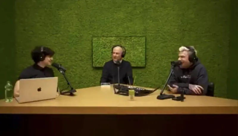 “Risata inopportuna”. Nuzzi in imbarazzo per Fedez sulla Orlandi