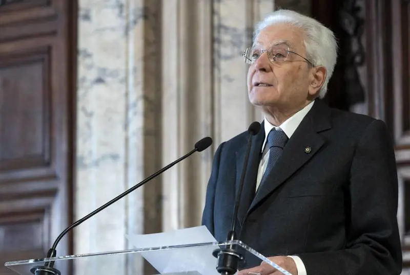 Milleproroghe, Mattarella promulga il testo con riserve e chiede modifiche sui balneari