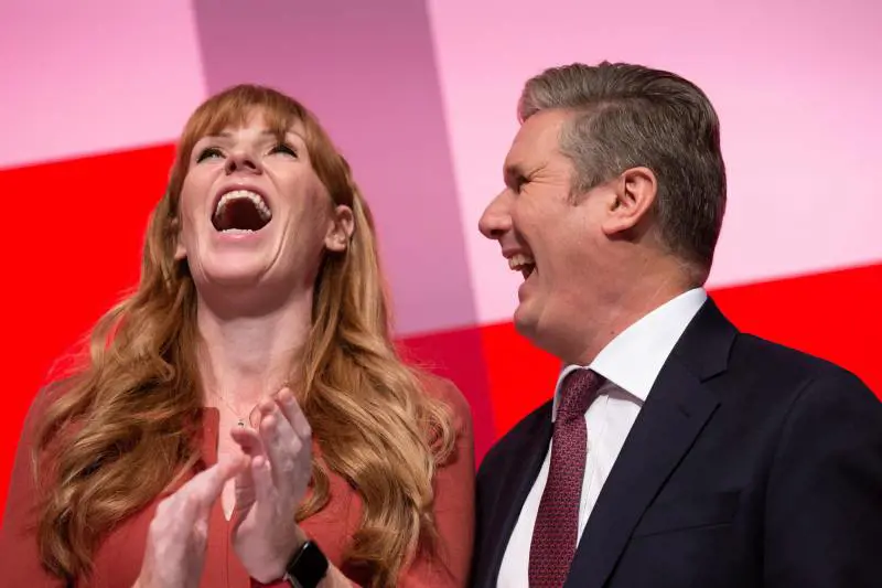 Regno Unito, sondaggio choc per i Tory: Laburisti a valanga
