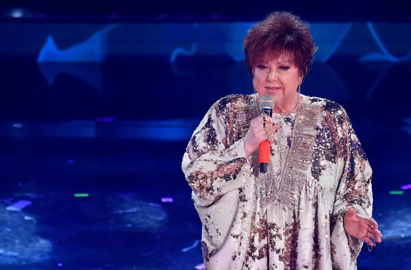 "Sono stata truffata". Orietta Berti in questura: cosa è successo