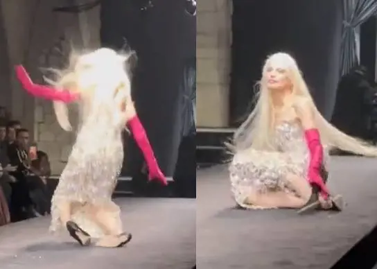 La caduta in passerella, il gesto stizzito poi le scuse: cosa è successo a Kristen McMenamy