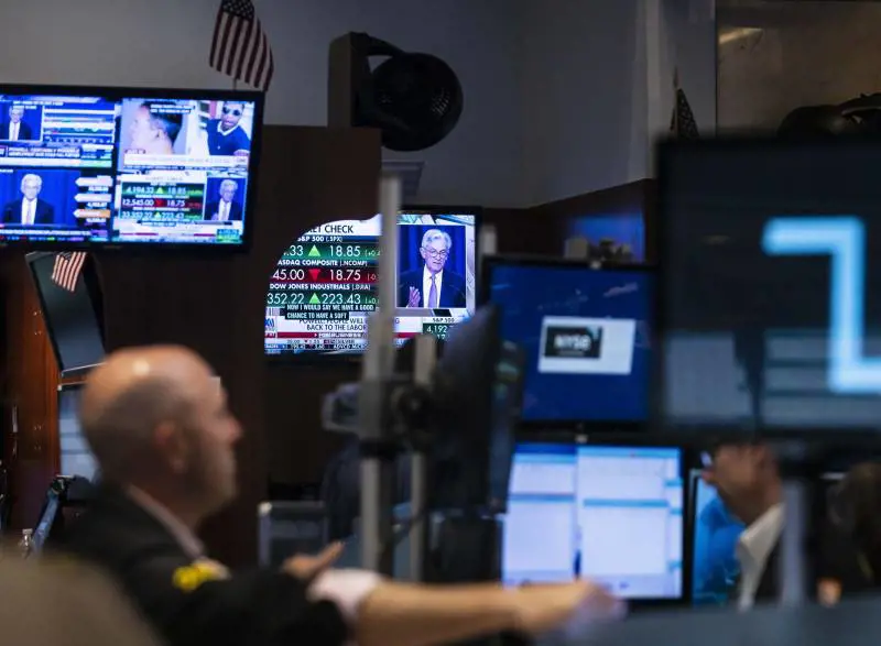 Cosa piace agli istituzionali? Alla scoperta dei parametri di analisi finanziaria che fanno dormire sonni tranquilli ai pesci grossi della Borsa