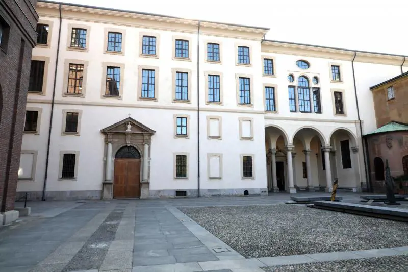 "L'università non sia fabbrica anonima di laureati"
