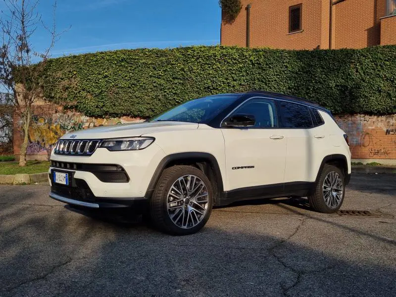Jeep Compass 4XE, la nostra prova su strada