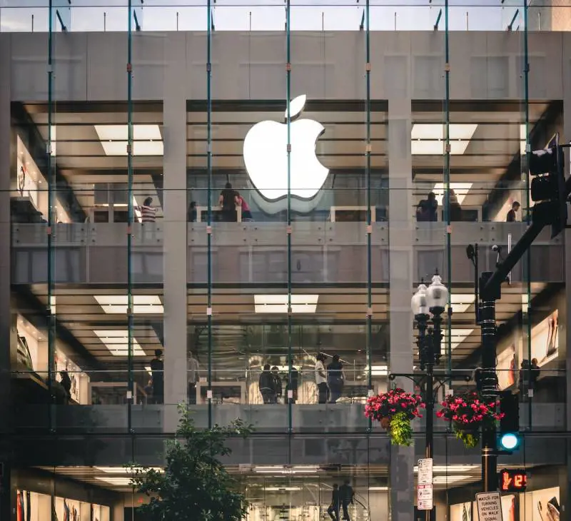 Apple, la causa sul monopolio iPhone manda in fumo 113 miliardi di dollari