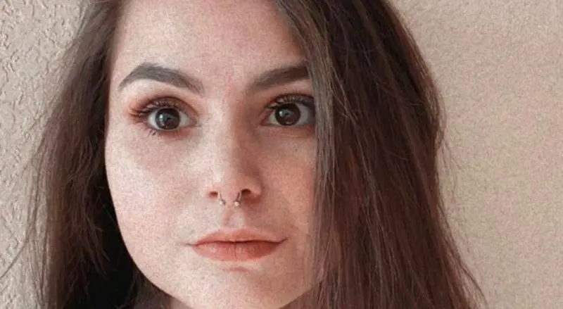 “Mascarpone nel tiramisù vegano”. Morta a 20 anni per choc anafilattico
