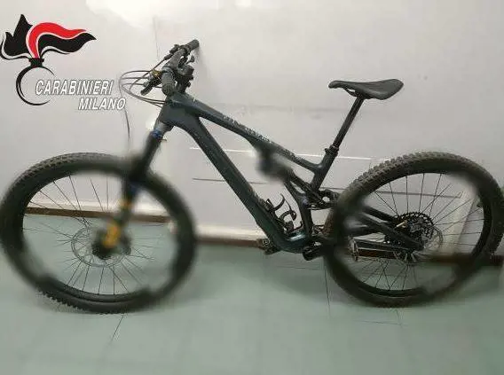 Bici rubata in vendita su Fb, arrivano i carabinieri