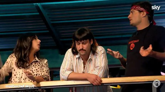 "Non hai umiltà", "Non capisci un ca...". Volano gli stracci a Masterchef