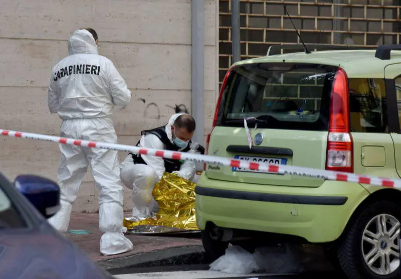 Spara a due donne e si uccide:era un ergastolano in permesso
