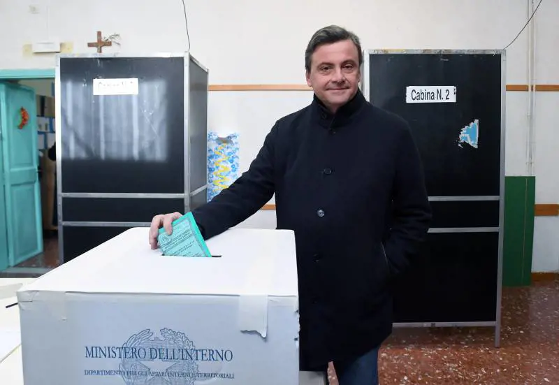 "Per il Pd sempre colpa degli altri". Calenda contro Bonaccini sul ko elettorale