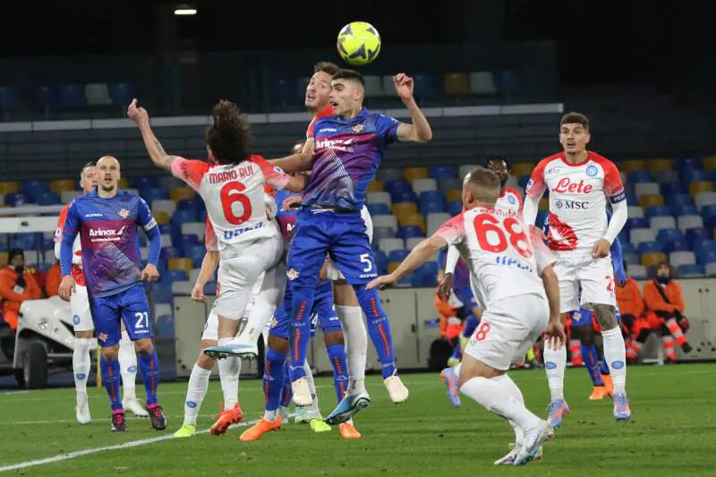 Altra gita per il Napoli. Caos in zona Champions