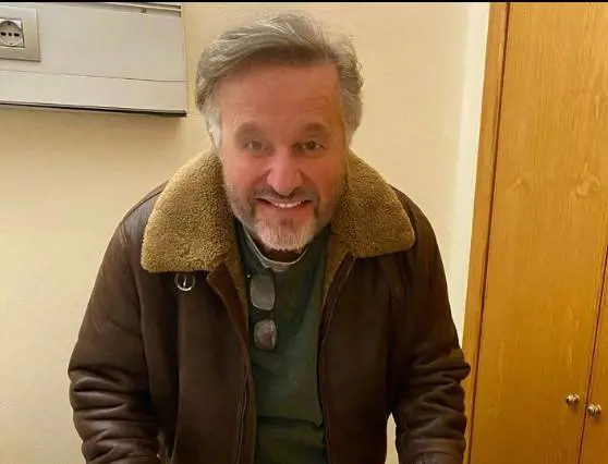 L'annuncio di Christian De Sica: "Benvenuta Bianca". E il post diventa virale