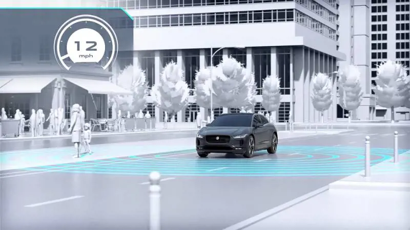 Jaguar Land Rover scommette sulle eccellenze italiane: nasce Engineering Hub