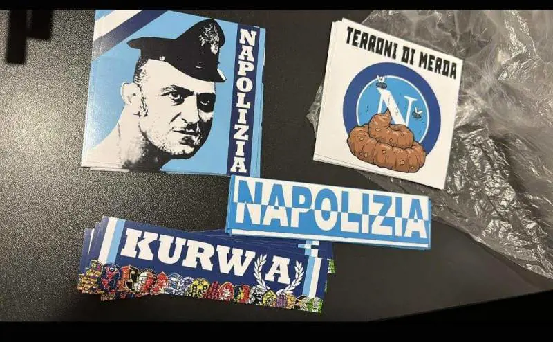 Eintracht-Napoli, sale la tensione: adesivi choc contro i partenopei