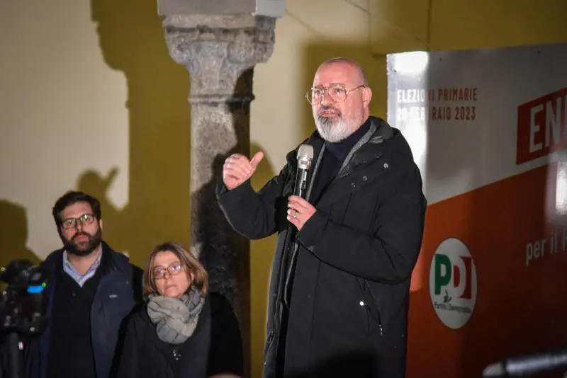 "Serve un bagno d'umiltà". Bonaccini striglia i dem