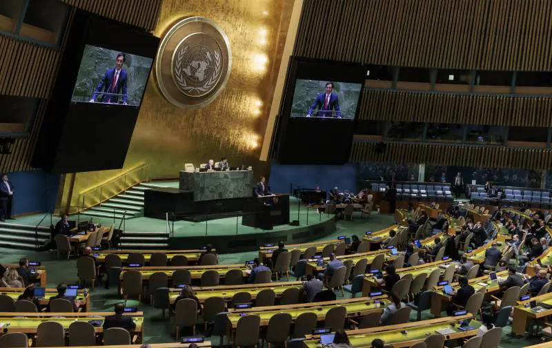 Onu, gli Usa votano contro l'integrità territoriale dell'Ucraina. Trump: "Fine guerra possibile entro settimane"