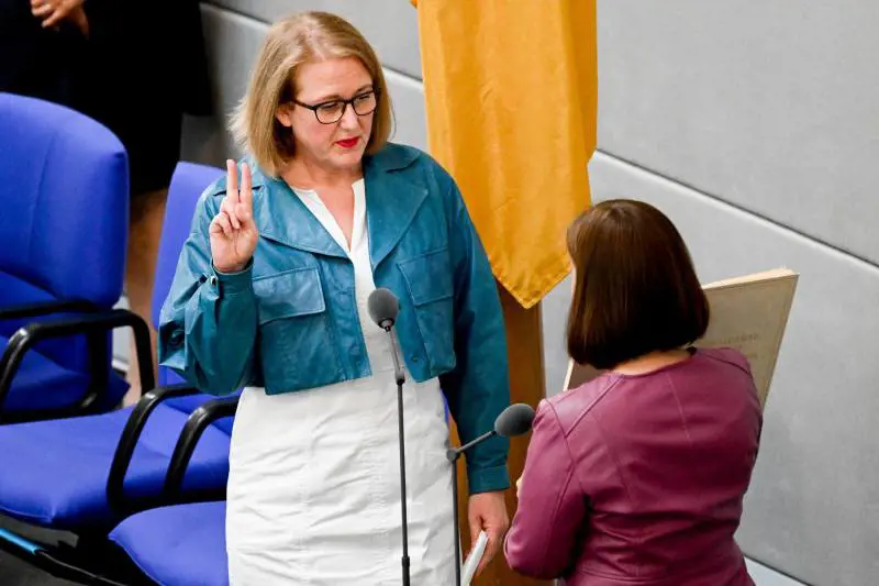 La Stasi del femminismo "Denunce anonime per le discriminazioni"