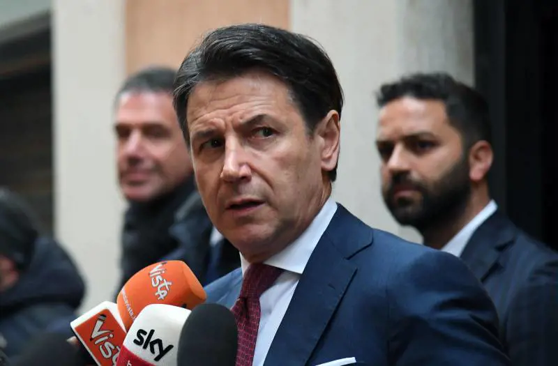 I 5 Stelle brindano già al matrimonio con i dem. Ma tanti non si fidano