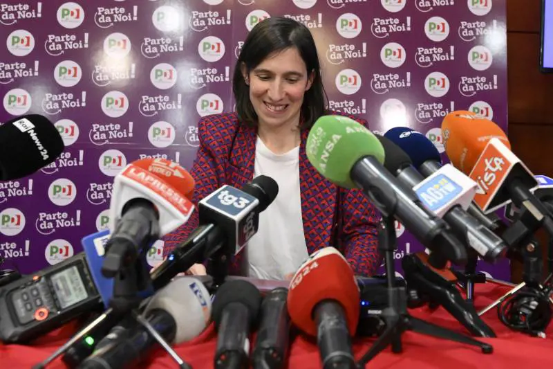 Schlein, nessuna discontinuità: il Pd dimentica sempre i lavoratori
