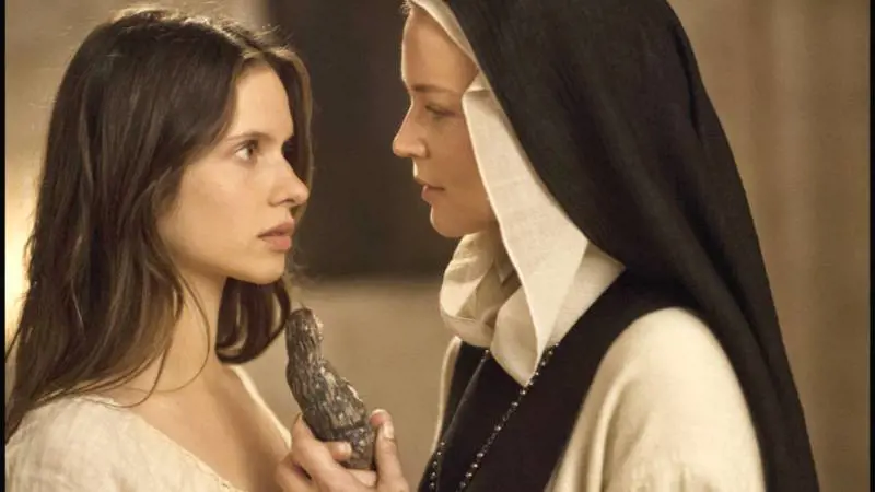 "Blasfema". Benedetta, la storia (vera) della suora Lgbt che fa discutere