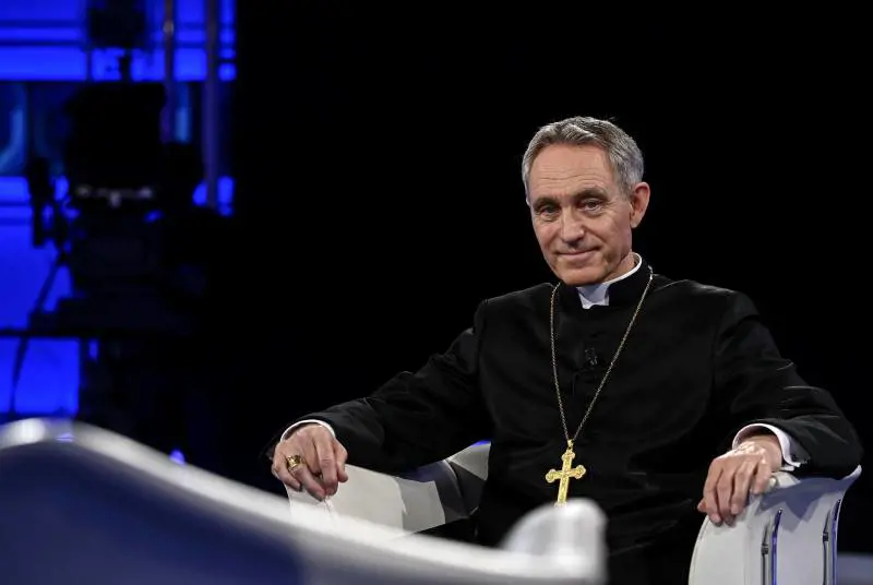 La confessione di Gänswein: “L’elezione di Scola avrebbe fatto felici molti cardinali”