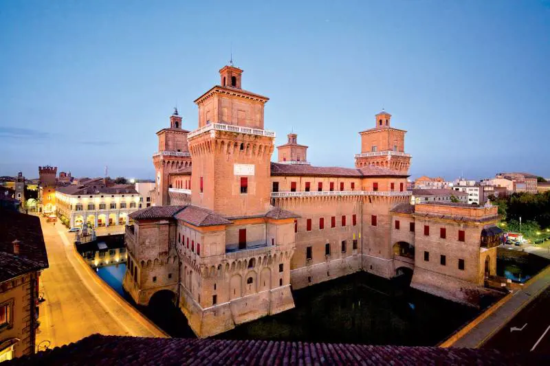 Mosaico Emilia Romagna: Motor Valley, cultura, storia, arte e tradizione culinaria