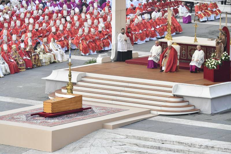 Funerale del Papa Emerito Benedetto XVI (Joseph Ratzinger) in Piazza San Pietro, Città del Vaticano, 05 gennaio 2023