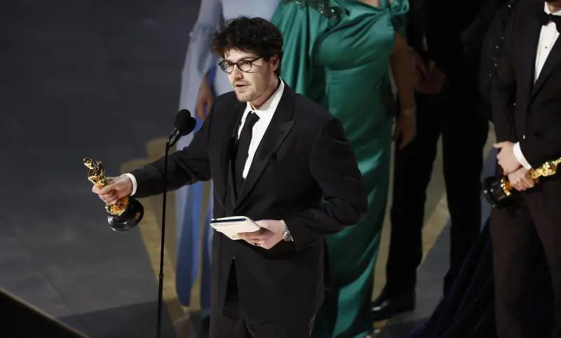 "Navalny" di Daniel Roher premiato con l'Oscar per il miglior documentario